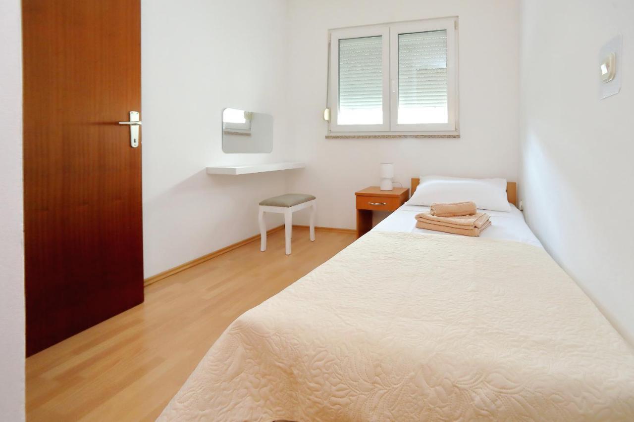 Pepi Apartments 2 扎达尔 外观 照片